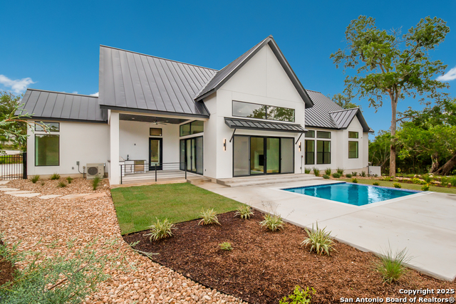 Image 35 of 39 For 430 Arthur Court