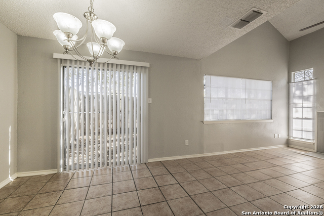 Image 14 of 34 For 7524 Oak Chase