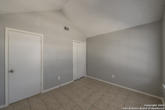 Image 31 of 34 For 7524 Oak Chase