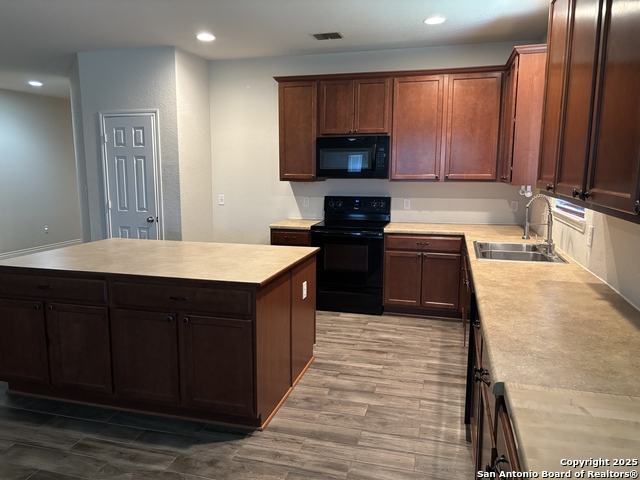 Image 3 of 21 For 3711 Lazy Diamond