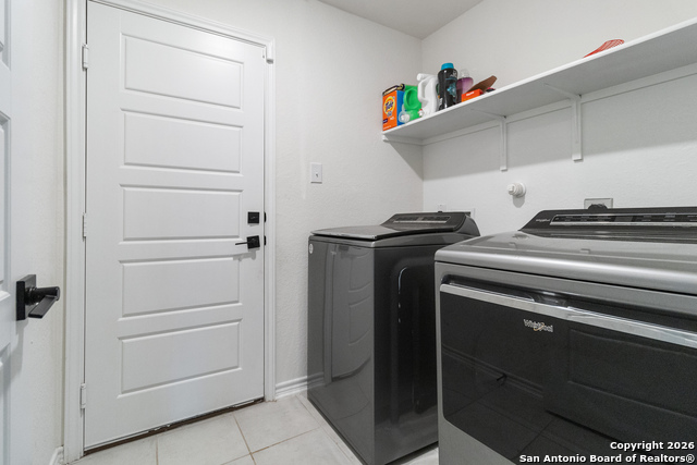 Image 35 of 44 For 14847 Wild Hog Way