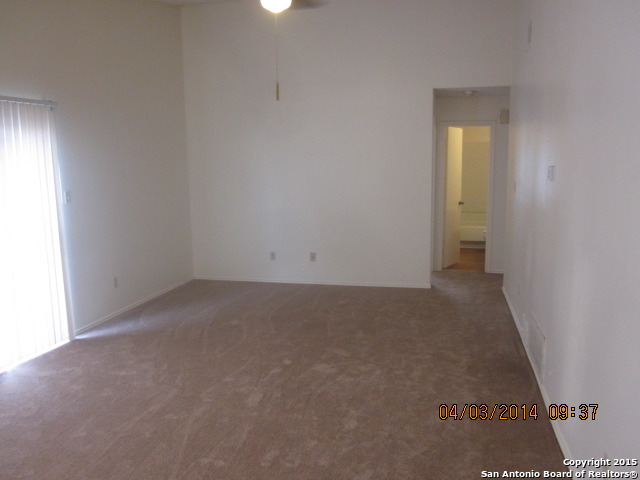 Image 2 of 21 For 5032 Mayspring