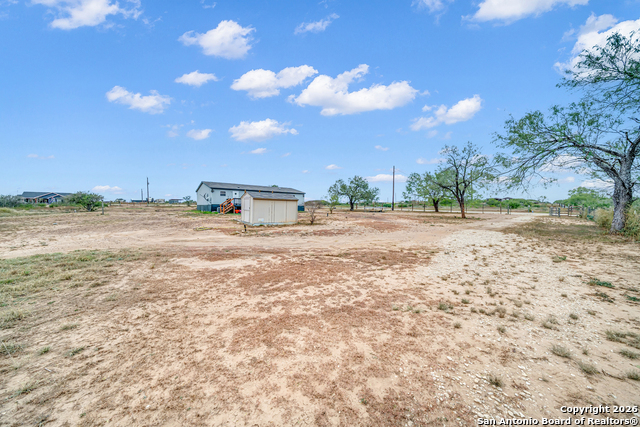 Listing photo id 10 for 138 County Road 2665