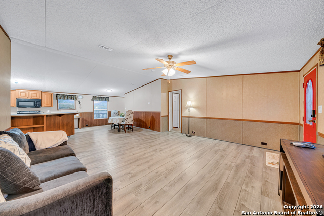 Listing photo id 14 for 138 County Road 2665