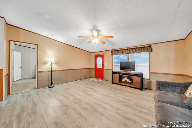 Listing photo id 15 for 138 County Road 2665