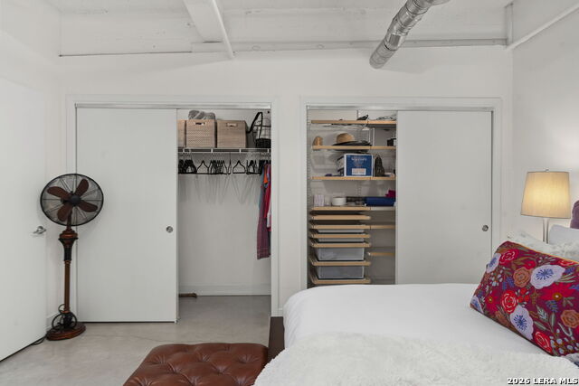 Image 16 of 49 For 1401 Flores S 215