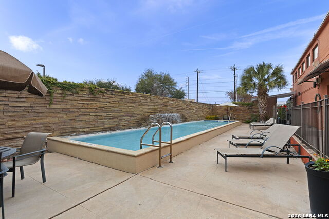 Image 30 of 49 For 1401 Flores S 215