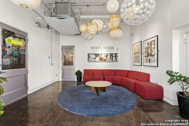 Image 41 of 49 For 1401 Flores S 215