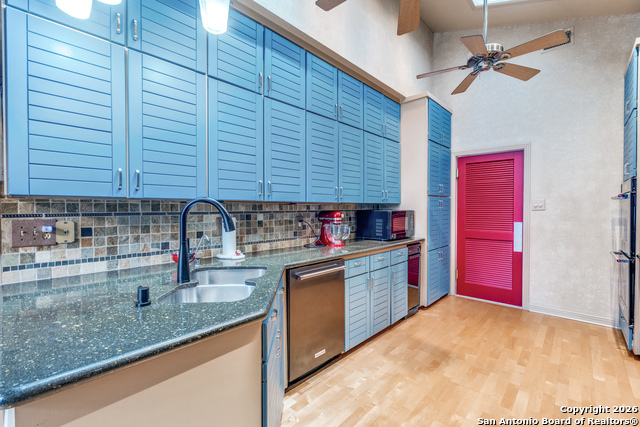 Image 10 of 36 For 7801 Timber Top