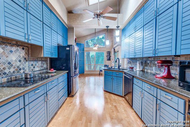 Image 8 of 36 For 7801 Timber Top