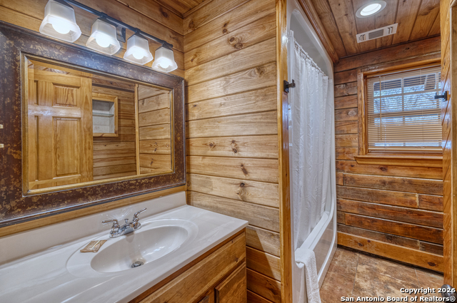 Listing photo id 9 for 20522 Texas Hill Country