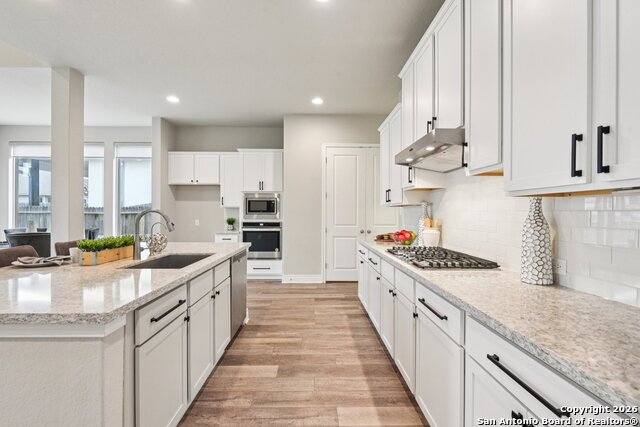 Image 18 of 60 For 29740 Elkhorn