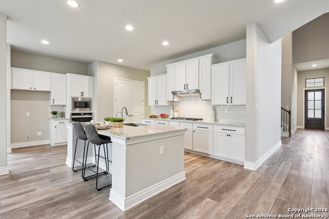 Image 22 of 60 For 29740 Elkhorn