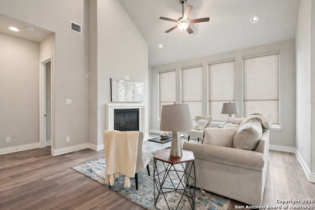 Image 25 of 60 For 29740 Elkhorn