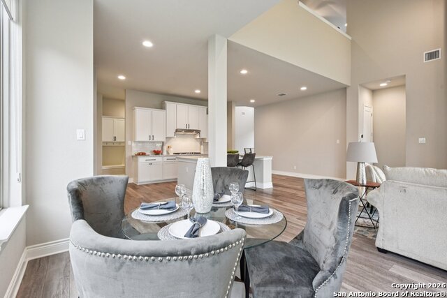 Image 30 of 60 For 29740 Elkhorn