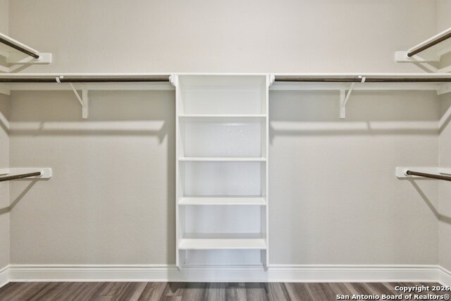 Image 42 of 60 For 29740 Elkhorn