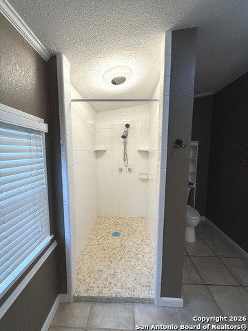 Image 16 of 36 For 212 Thornton