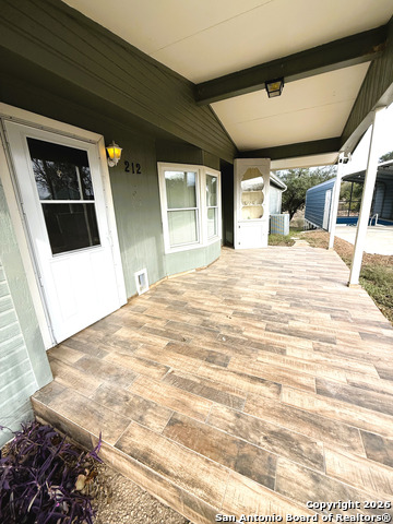 Image 3 of 36 For 212 Thornton