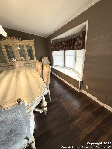 Image 5 of 36 For 212 Thornton