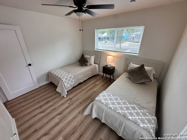 Image 17 of 27 For 414 Clower  