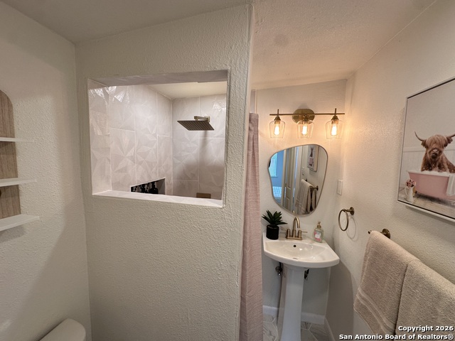 Image 21 of 27 For 414 Clower  