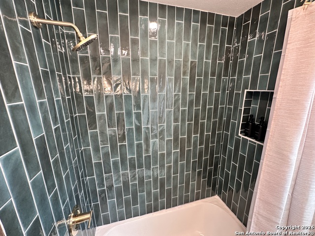 Image 25 of 27 For 414 Clower  