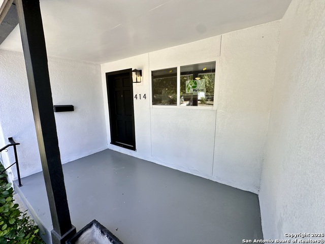 Image 7 of 27 For 414 Clower  