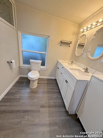 Image 19 of 25 For 659 Olmos  