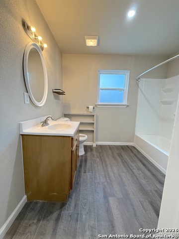 Image 20 of 25 For 659 Olmos  