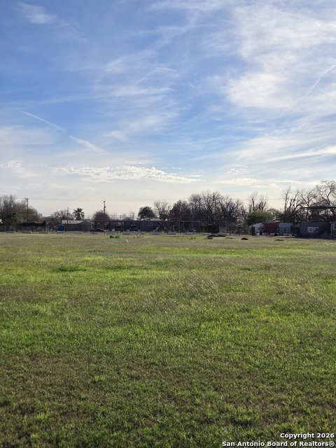 Image 14 of 28 For 5317 Commerce W