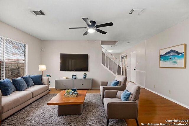 Image 2 of 19 For 5007 Taylor Kenton