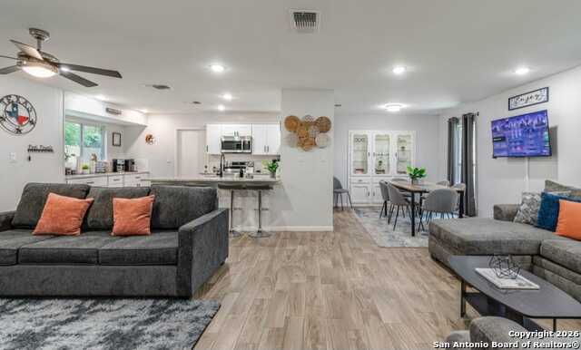 Image 3 of 21 For 4226 Flint Hill St