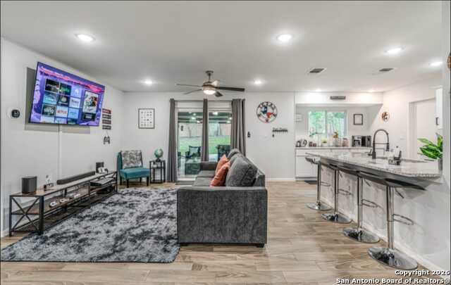 Image 5 of 21 For 4226 Flint Hill St