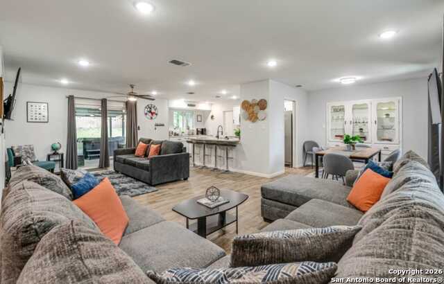 Image 6 of 21 For 4226 Flint Hill St