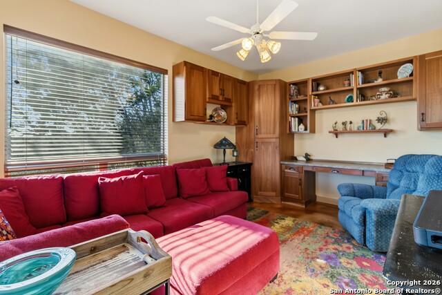 Image 12 of 49 For 9623 Requa  