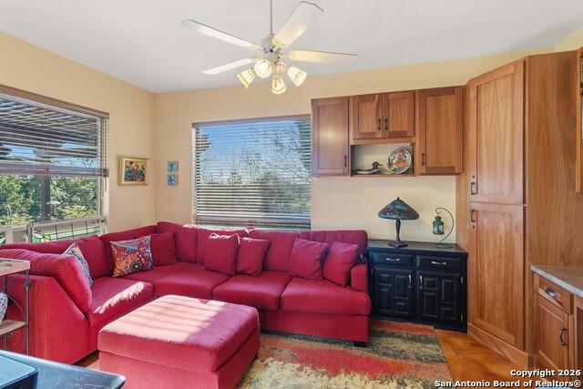 Image 13 of 49 For 9623 Requa  