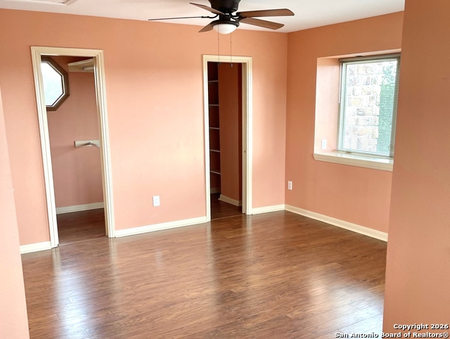 Image 18 of 49 For 9623 Requa  