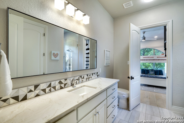 Image 28 of 56 For 170 Riverwood