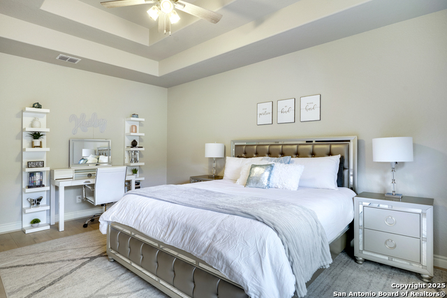 Image 31 of 56 For 170 Riverwood