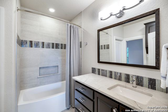 Image 32 of 56 For 170 Riverwood