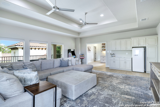 Image 36 of 56 For 170 Riverwood