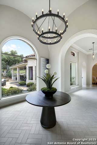 Image 5 of 56 For 170 Riverwood