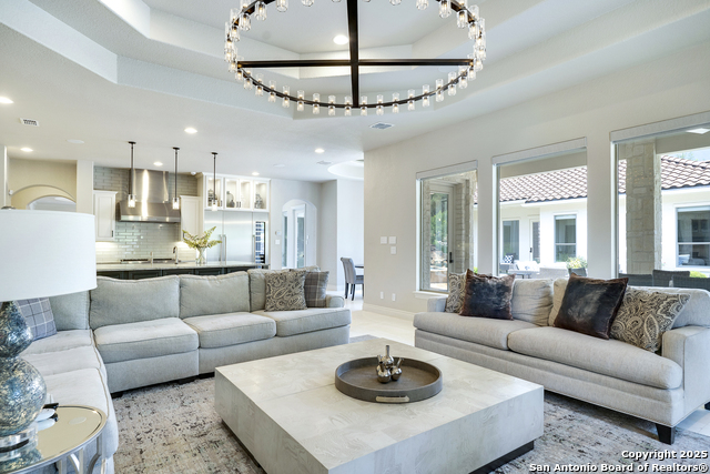 Image 9 of 56 For 170 Riverwood