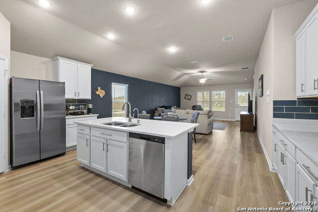 Listing photo id 11 for 20825 Pleasanton Rd