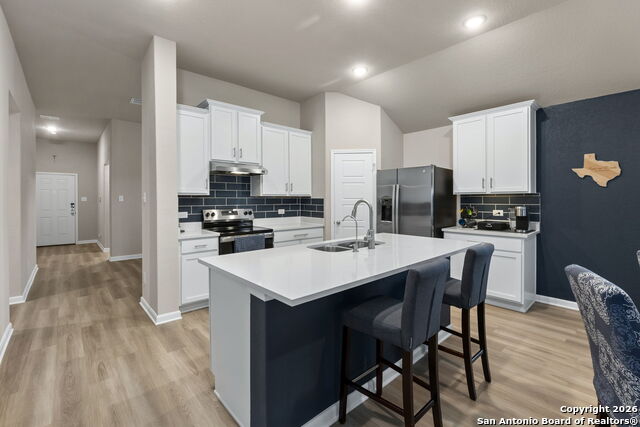 Listing photo id 5 for 20825 Pleasanton Rd