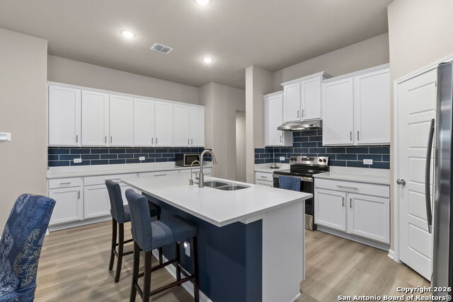 Listing photo id 6 for 20825 Pleasanton Rd