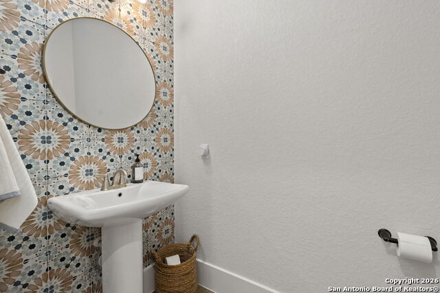 Image 15 of 38 For 71 Sabinas Creek Ranch