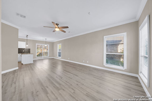 Image 4 of 25 For 8103 Heritage Park