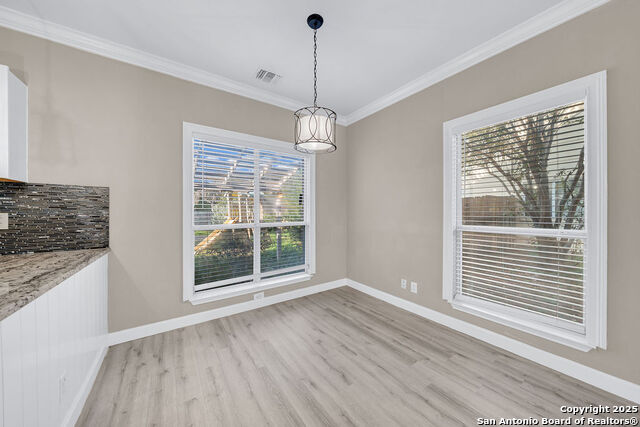 Image 9 of 25 For 8103 Heritage Park