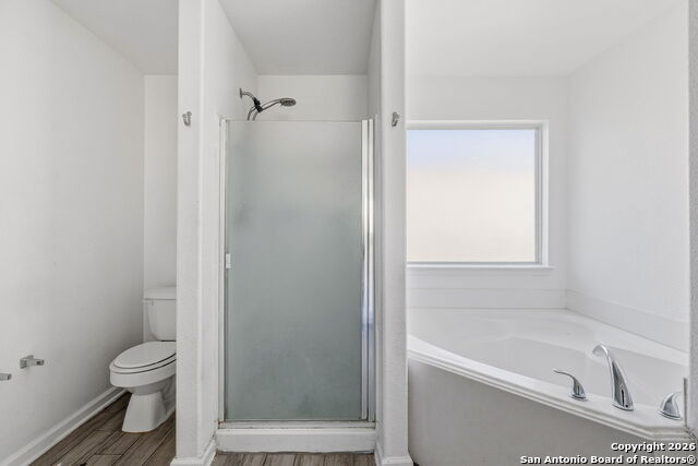 Image 15 of 21 For 5519 Red Cyn